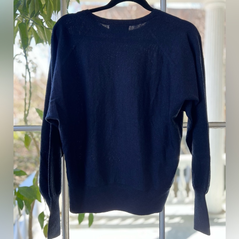 Banana Republic (S) 100% Fine Merino Wool Sweater in Navy